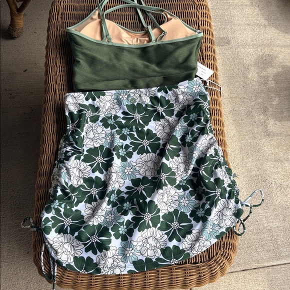 NWT Livy&Kate Swim Top and Skirt small and large olive and Baja - Picture 5 of 8